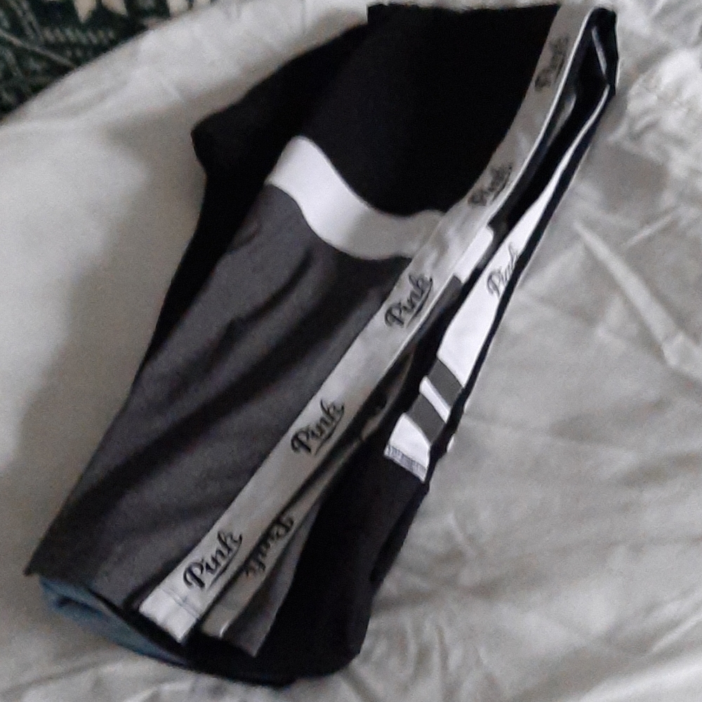 Victoria secret ultimate size medium leggings